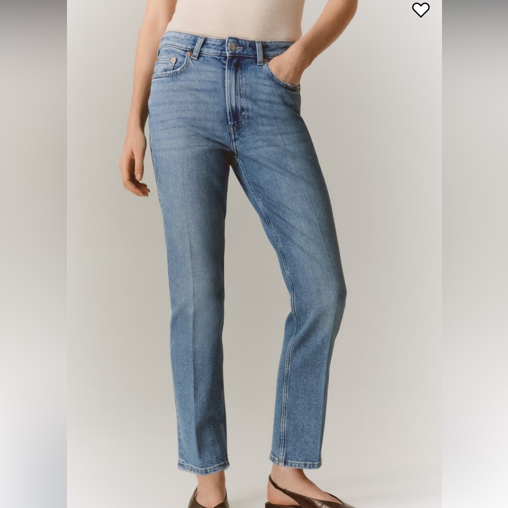 H&M NWT Women's Slim Straight, High Waist Jeans - Light Blue